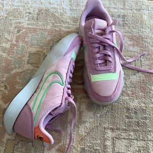 Nike Waffle Runners in Light Purple Neon Mint